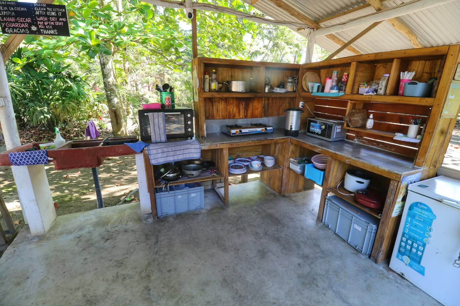 🌴 Camping Babsita – Playa Estrella